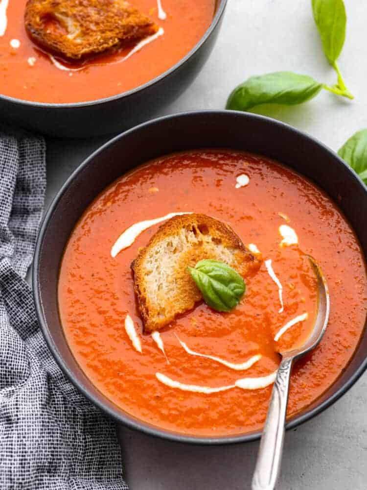 Delicious Classic Tomato Basil Soup Recipe at shaskitchen.in
